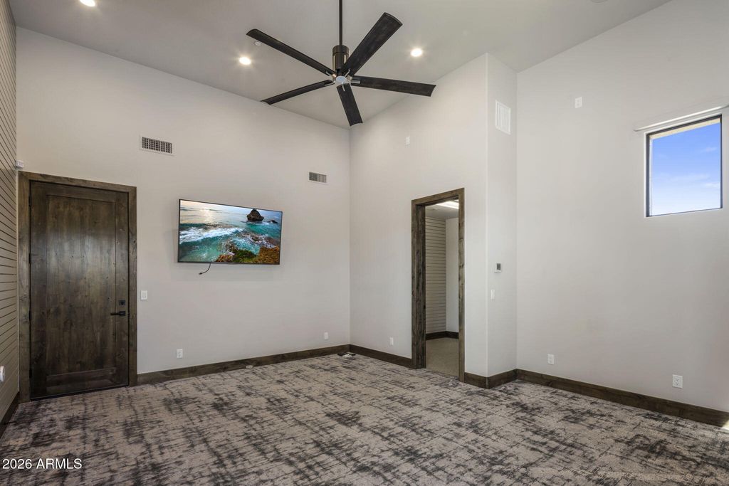 Image 10 of property listing at 11171 E PAINTED SKY Circle, Scottsdale, AZ 85262