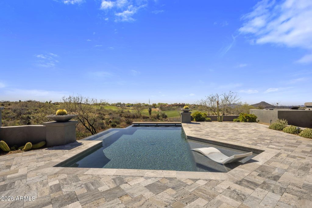 Image 13 of property listing at 11171 E PAINTED SKY Circle, Scottsdale, AZ 85262