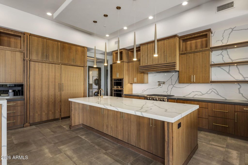 Image 3 of property listing at 11171 E PAINTED SKY Circle, Scottsdale, AZ 85262