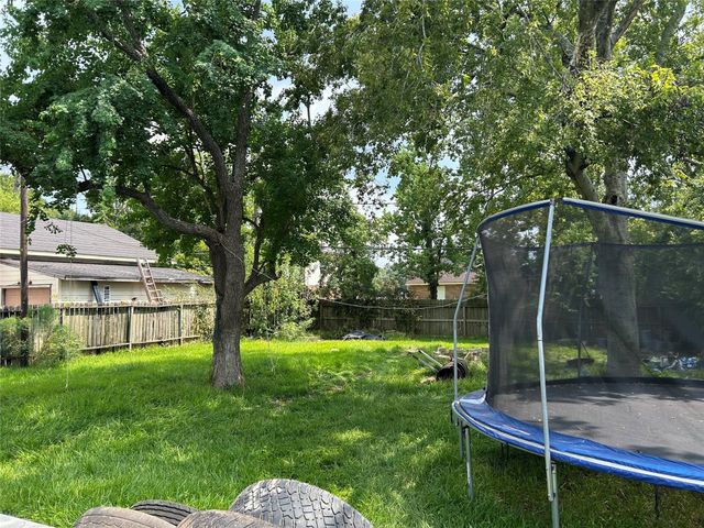 8432 Botany Lane, Houston, TX 77075