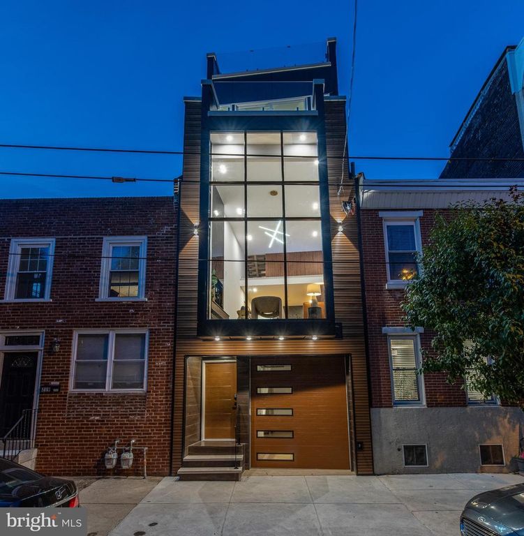 217 TASKER ST, Philadelphia, PA 19148