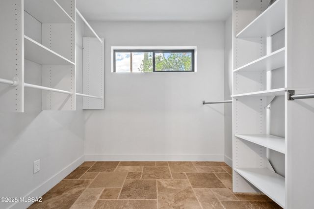 3000 W Camino Claveles, Tucson, AZ 85745