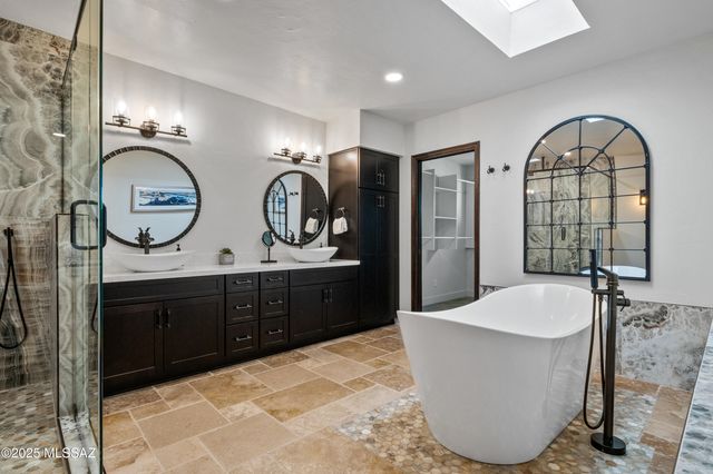 3000 W Camino Claveles, Tucson, AZ 85745