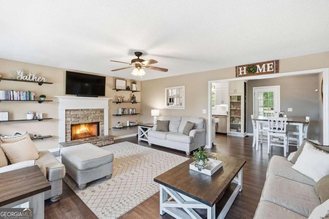 122 Harborside Drive, Dallas, GA 30132