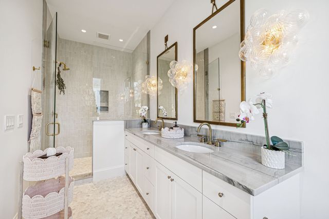 7354 Harlow Dr, College Grove, TN 37046