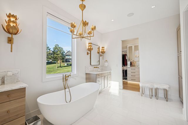 7354 Harlow Dr, College Grove, TN 37046