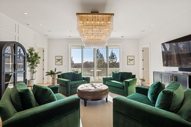 7354 Harlow Dr, College Grove, TN 37046