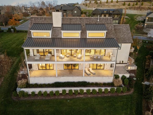 7354 Harlow Dr, College Grove, TN 37046