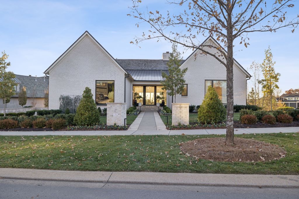 7354 Harlow Dr, College Grove, TN 37046