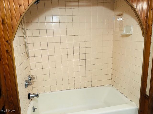 64682 Beth Dr., Bellaire, OH 43906