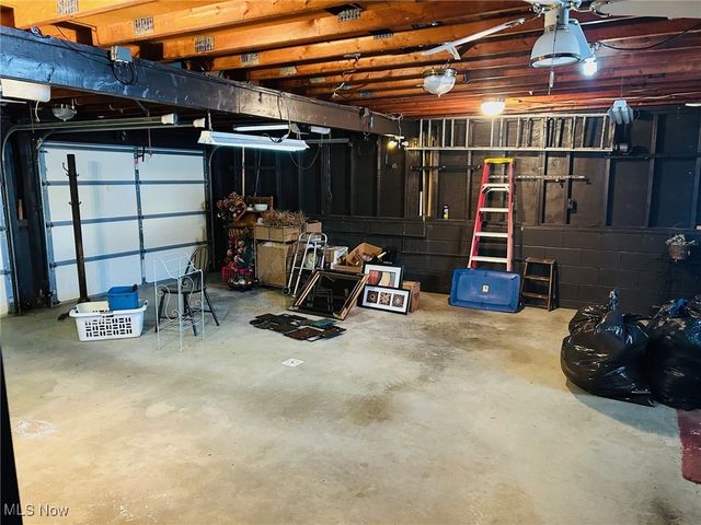 64682 Beth Dr., Bellaire, OH 43906