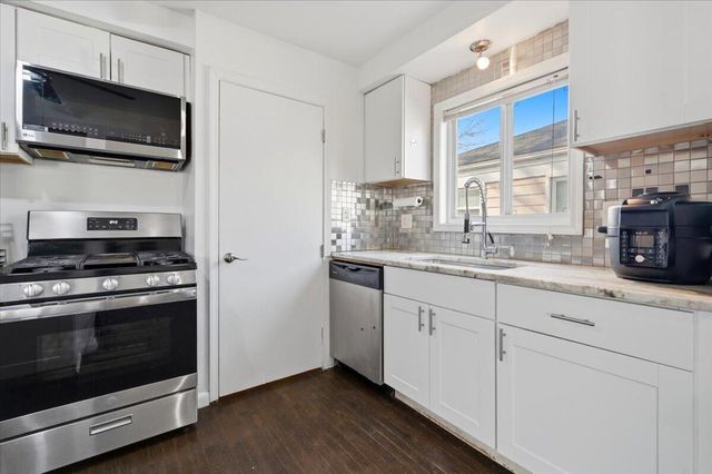 24883 Brittany Avenue, Eastpointe, MI 48021