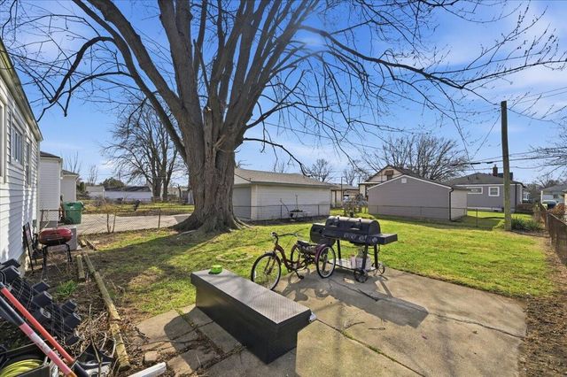 24883 Brittany Avenue, Eastpointe, MI 48021