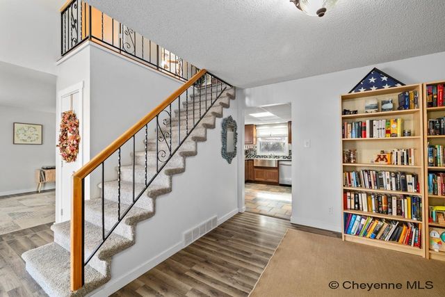 419 SIERRA DR, Cheyenne, WY 82009