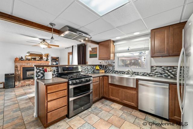 419 SIERRA DR, Cheyenne, WY 82009