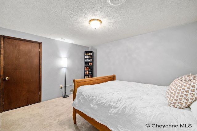 419 SIERRA DR, Cheyenne, WY 82009