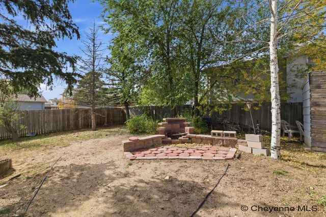 419 SIERRA DR, Cheyenne, WY 82009