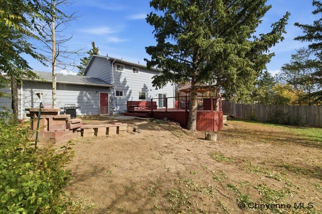 419 SIERRA DR, Cheyenne, WY 82009