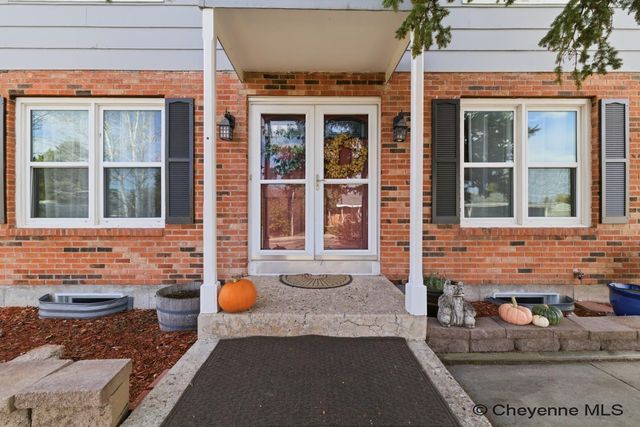 419 SIERRA DR, Cheyenne, WY 82009