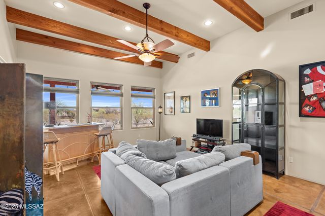 6300 N Abington Road, Tucson, AZ 85743