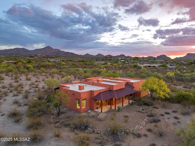 6300 N Abington Road, Tucson, AZ 85743