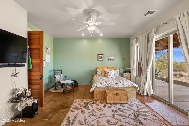 6300 N Abington Road, Tucson, AZ 85743