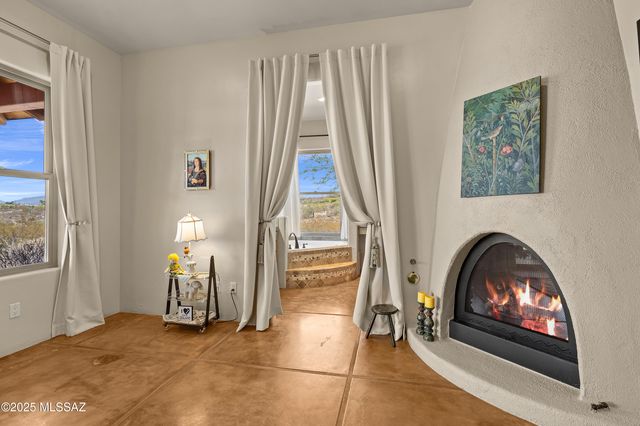 6300 N Abington Road, Tucson, AZ 85743