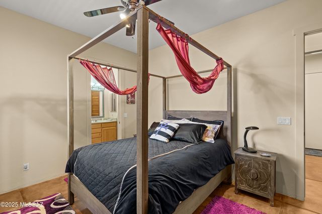 6300 N Abington Road, Tucson, AZ 85743