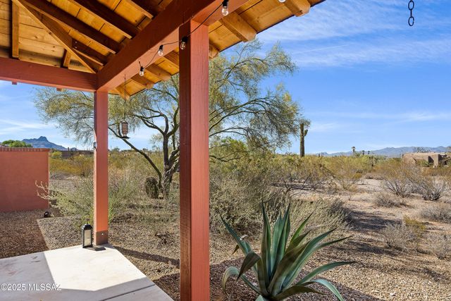 6300 N Abington Road, Tucson, AZ 85743