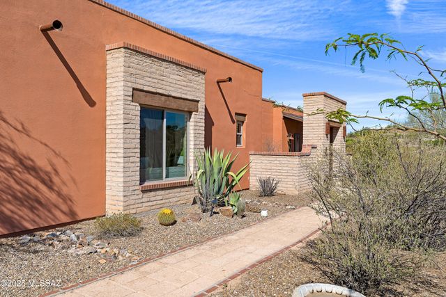 6300 N Abington Road, Tucson, AZ 85743