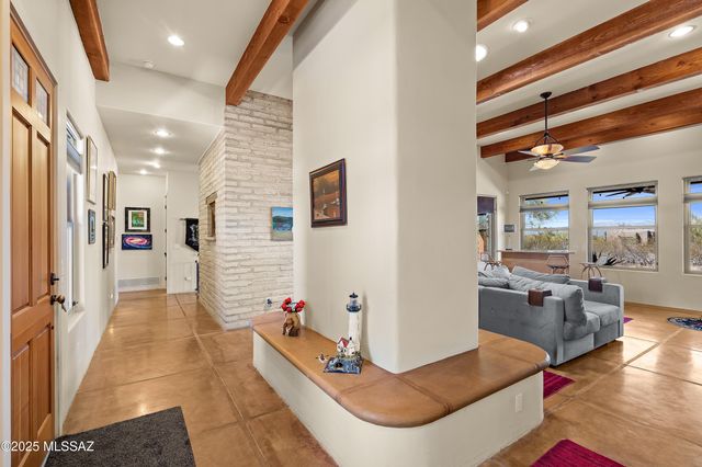 6300 N Abington Road, Tucson, AZ 85743