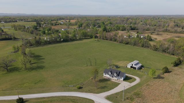 3001 Noble Court, Waco, KY 40385