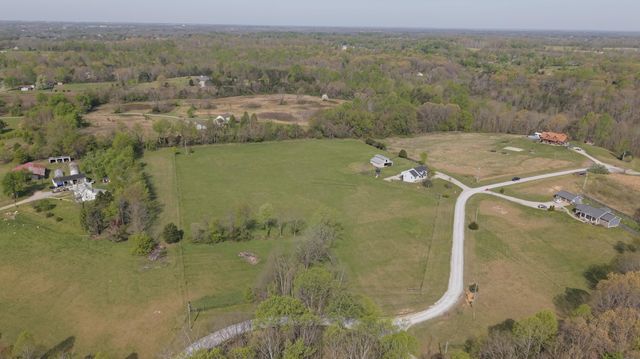 3001 Noble Court, Waco, KY 40385