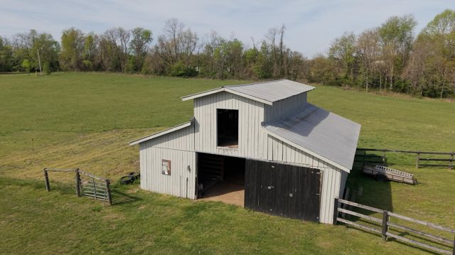 3001 Noble Court, Waco, KY 40385