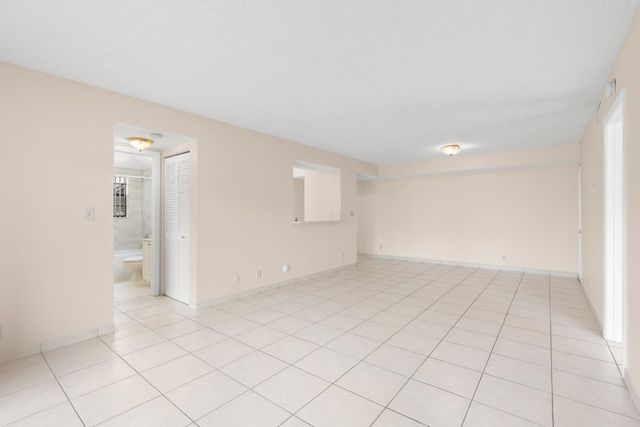 12264 N Royal Palm Boulevard A1, Coral Springs, FL 33065