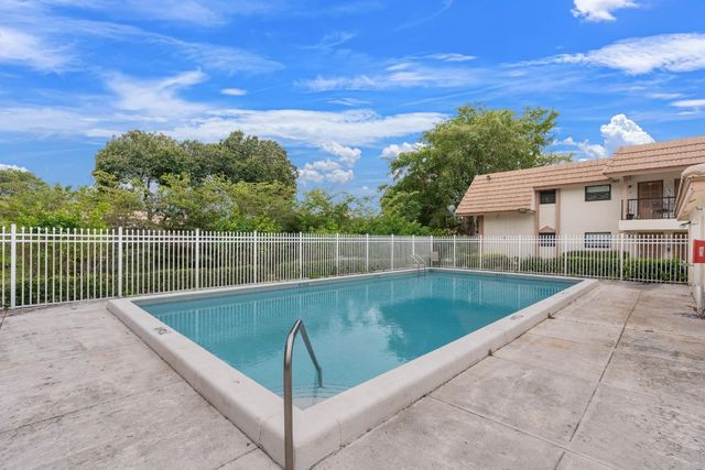 12264 N Royal Palm Boulevard A1, Coral Springs, FL 33065