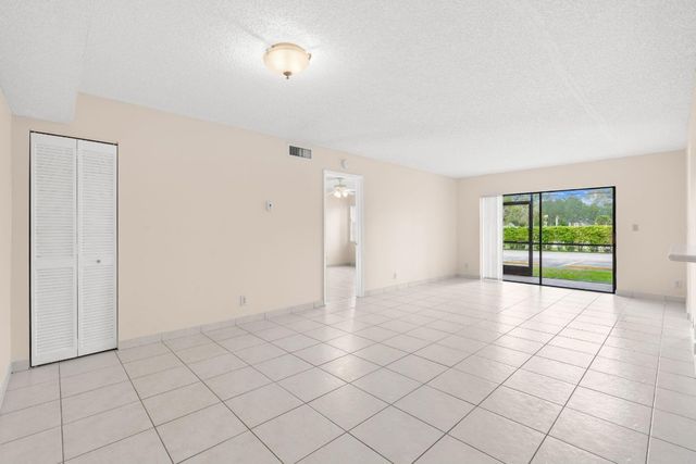 12264 N Royal Palm Boulevard A1, Coral Springs, FL 33065