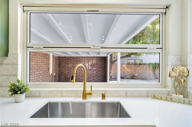 2908 Bernardo Lane, Las Vegas, NV 89102