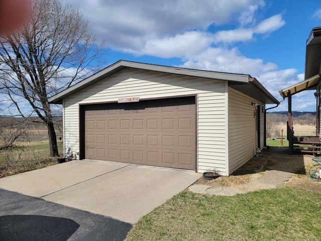 S5026 Greenfield Lane, Baraboo, WI 53913