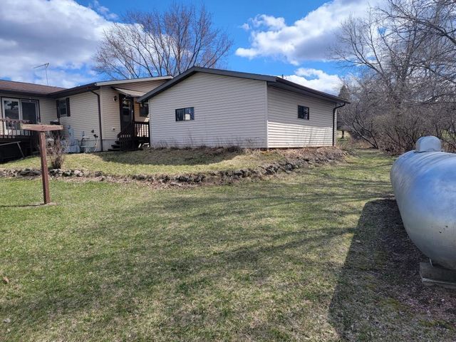 S5026 Greenfield Lane, Baraboo, WI 53913