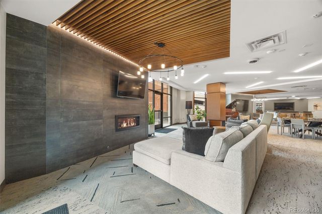 1777 Larimer Street 2107, Denver, CO 80202