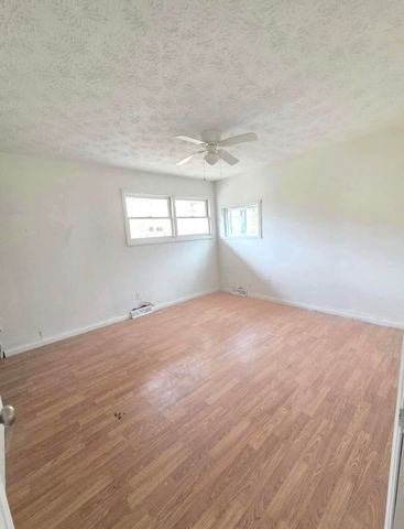 141 High Street, Drift, KY 41619