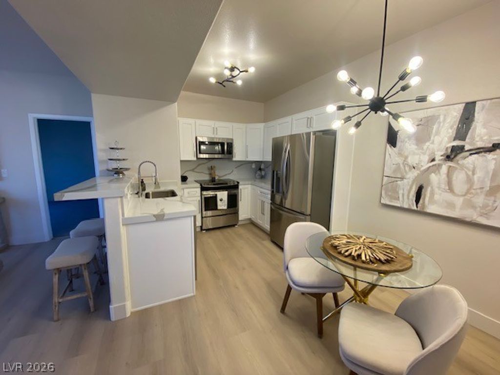 2131 Hussium Hills Street 208, Las Vegas, NV 89108 — exterior