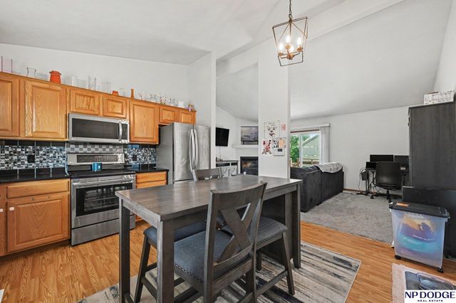 18907 R Street, Omaha, NE 68135