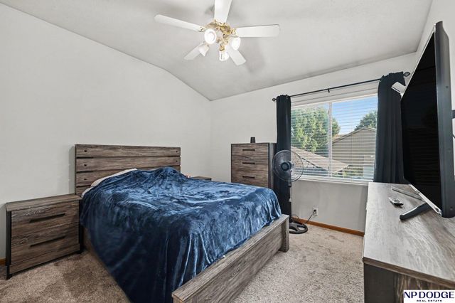 18907 R Street, Omaha, NE 68135