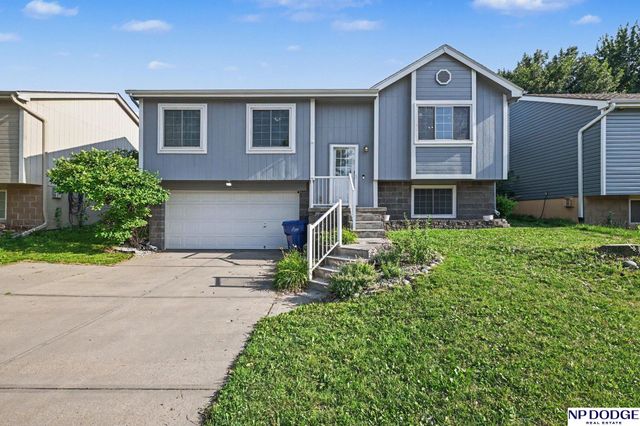 18907 R Street, Omaha, NE 68135