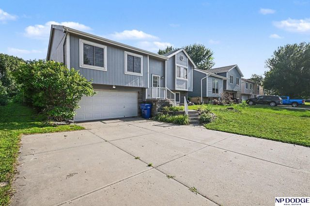 18907 R Street, Omaha, NE 68135