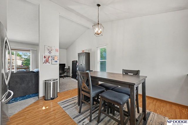 18907 R Street, Omaha, NE 68135