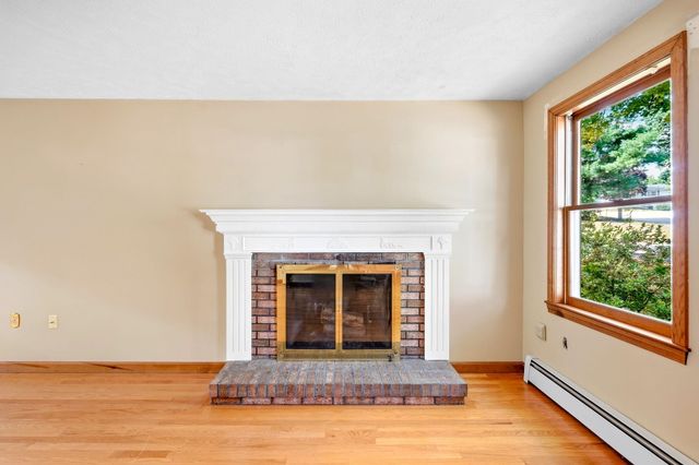 42 Taschereau Boulevard, Nashua, NH 03062