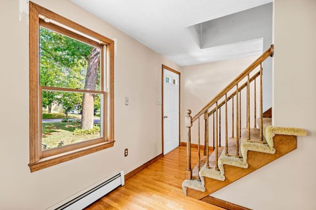 42 Taschereau Boulevard, Nashua, NH 03062
